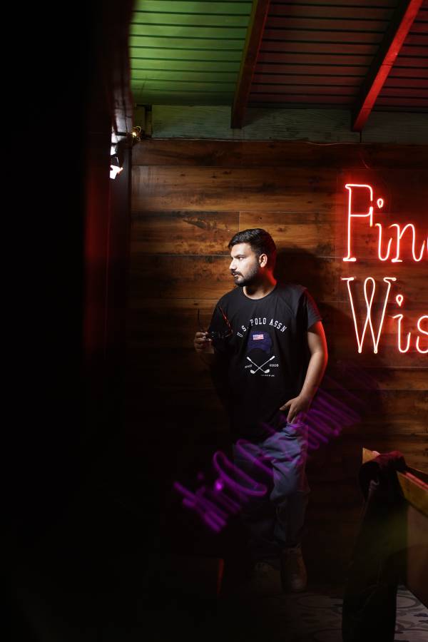 Damon4u – Indian singer-songwriter, producer & instructor. Listen on Spotify & Apple Music or book live shows, music lessons, mixing & mastering.